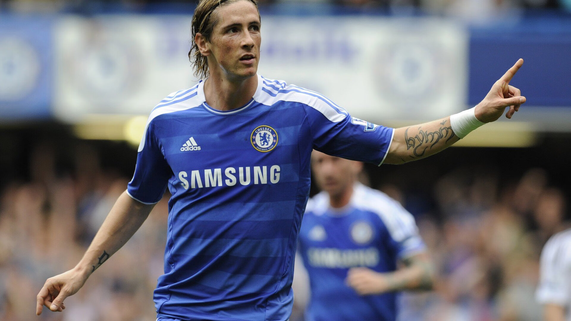 罗马诺：揭秘曼联和帕奎塔传闻，切尔西锋线目标价值8000万欧元，曼联切尔西欧冠